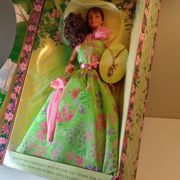 Simply Charming Barbie Doll - Picture 7 of 9